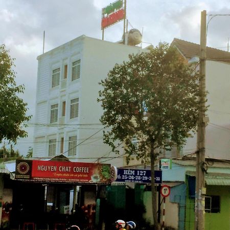 Nha Nghi Gia Khang カントー エクステリア 写真