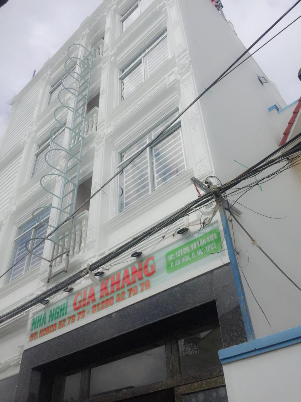 Nha Nghi Gia Khang カントー エクステリア 写真